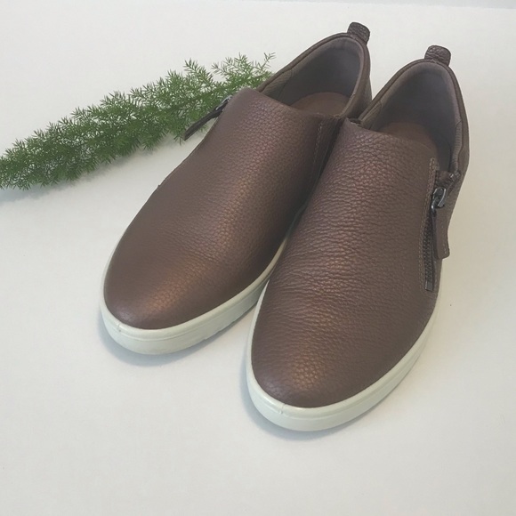 ecco fara zip slip on